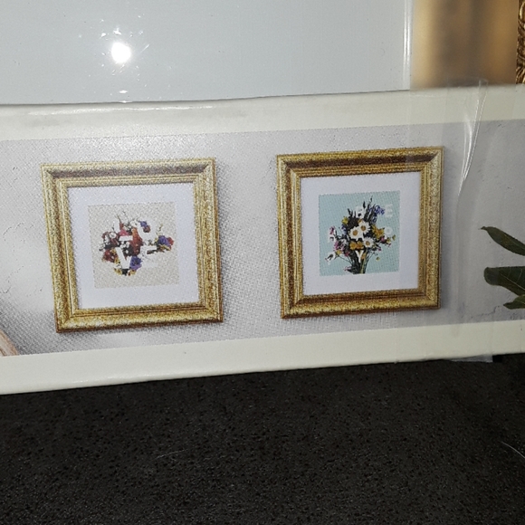 2 Beautiful flower love and be happy frame photos! - Picture 2 of 3
